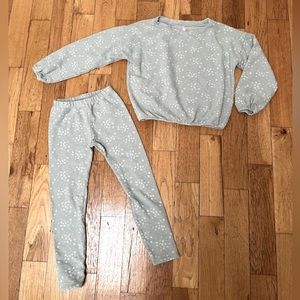 Rylee + Cru set. Great condition. Size 8-9